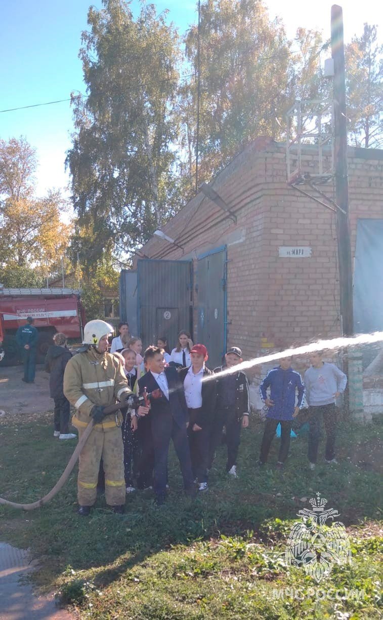 Матвеевские школьники побывали в пожарной части